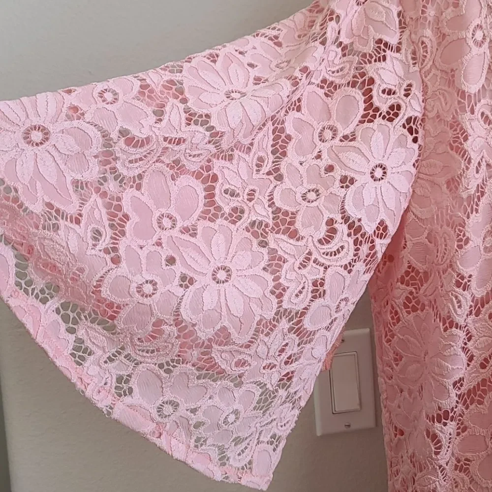 PLUS SIZE, INVESTMENTS TOP - Picture 5 of 8